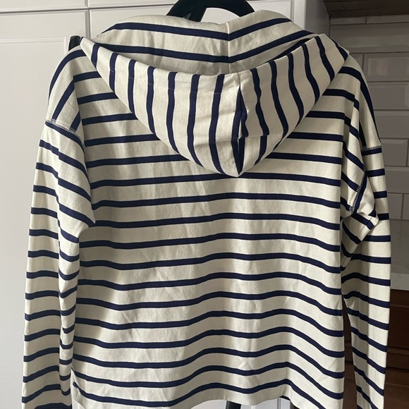 NWT Gap navy striped crop hoodie XS - Picture 2 of 3